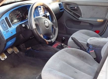2004 Hyundai Elantra FWD 4dr Sport