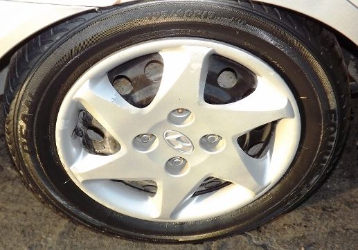 2004 Hyundai Elantra FWD 4dr Sport