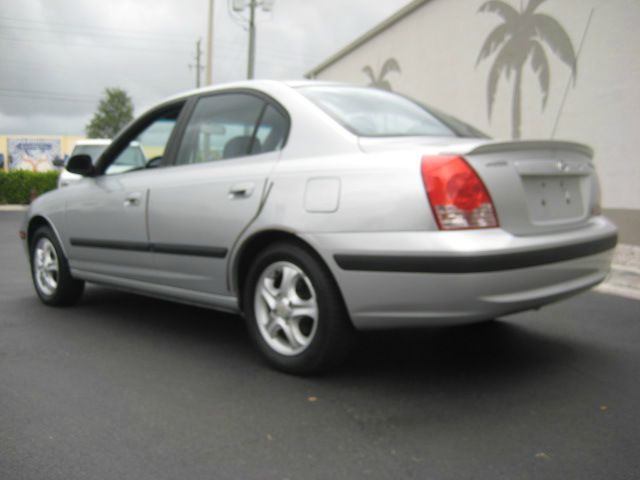 2004 Hyundai Elantra Low Price