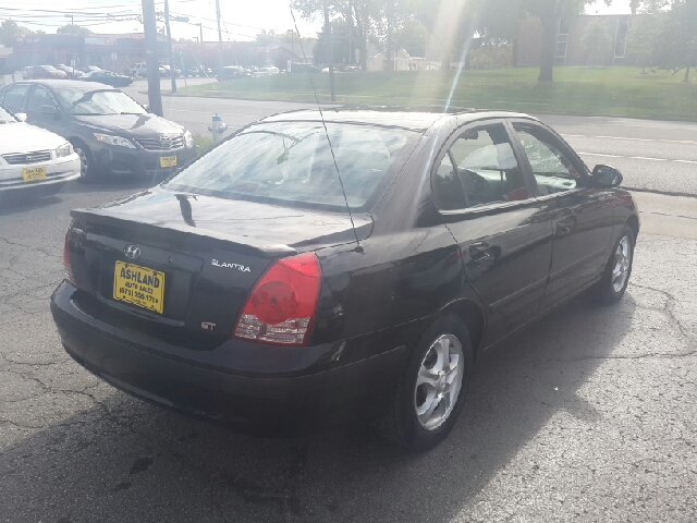 2004 Hyundai Elantra Low Price