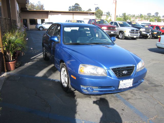 2004 Hyundai Elantra FWD 4dr Sport