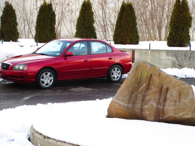 2004 Hyundai Elantra FWD 4dr Sport