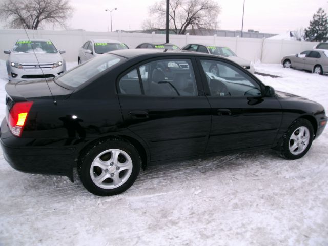 2005 Hyundai Elantra Low Price