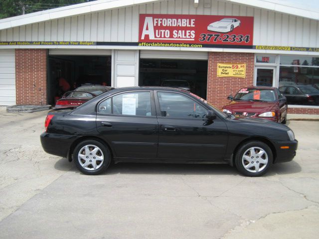 2005 Hyundai Elantra Low Price