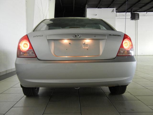 2005 Hyundai Elantra Unknown