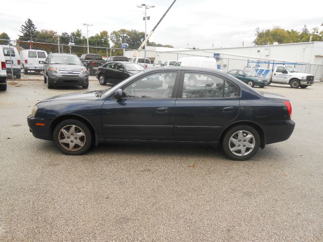 2005 Hyundai Elantra Low Price