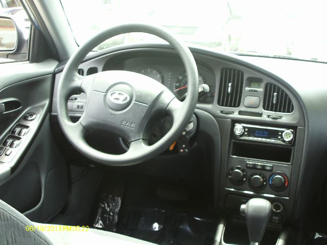 2005 Hyundai Elantra Low Price