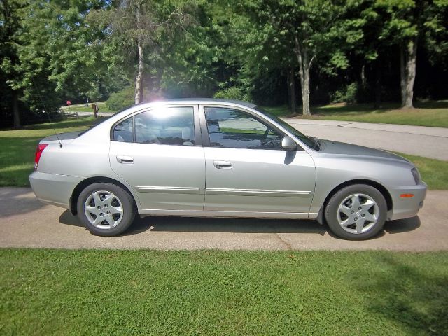 2005 Hyundai Elantra Low Price
