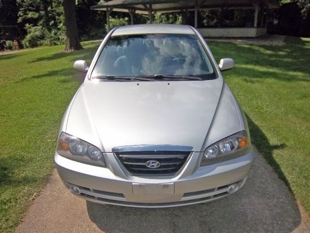 2005 Hyundai Elantra Low Price