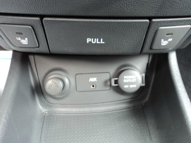 2008 Hyundai Elantra FWD 4dr Sport