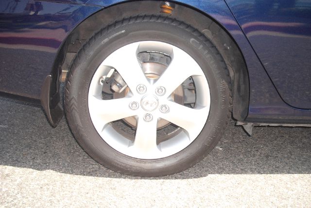 2008 Hyundai Elantra FWD 4dr Sport