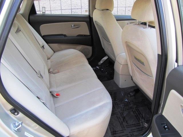 2008 Hyundai Elantra 4dr Sdn SE
