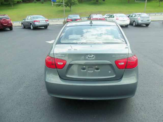 2009 Hyundai Elantra FWD 4dr Sport