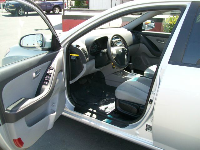 2009 Hyundai Elantra FWD 4dr Sport