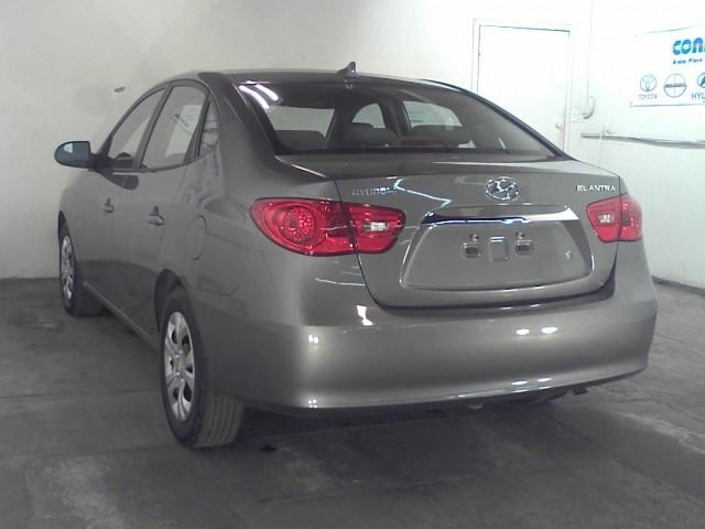 2010 Hyundai Elantra 4dr Sdn I4 CVT 2.5 S Sedan