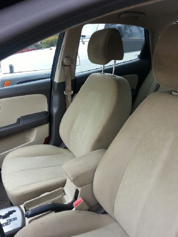 2010 Hyundai Elantra FWD 4dr Sport