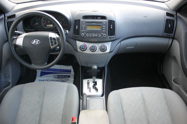 2010 Hyundai Elantra FWD 4dr Sport