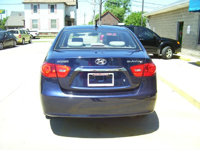 2010 Hyundai Elantra FWD 4dr Sport