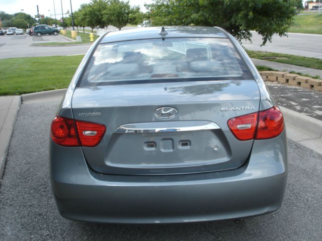 2010 Hyundai Elantra FWD 4dr Sport