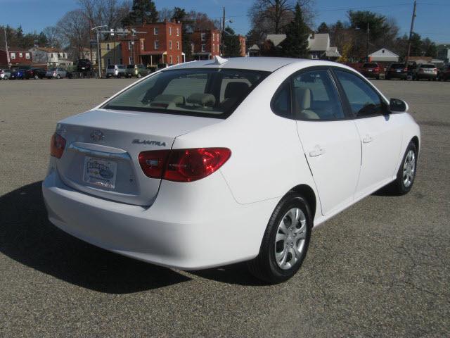 2010 Hyundai Elantra FWD 4dr Sport