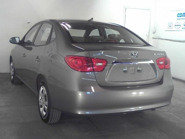 2010 Hyundai Elantra 4dr Sdn I4 CVT 2.5 S Sedan