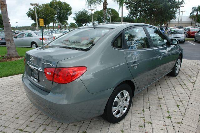 2010 Hyundai Elantra FWD 4dr Sport