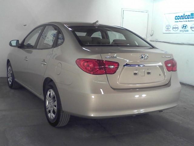 2010 Hyundai Elantra 4dr Sdn I4 CVT 2.5 S Sedan