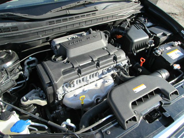 2010 Hyundai Elantra FWD 4dr Sport