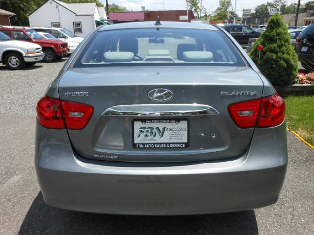 2010 Hyundai Elantra FWD 4dr Sport