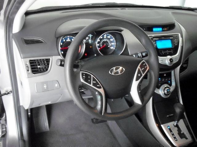 2011 Hyundai Elantra FWD 4dr Sport