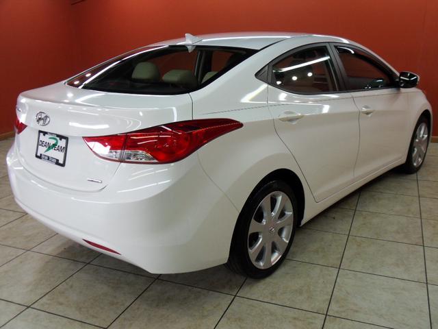 2011 Hyundai Elantra SLT 25