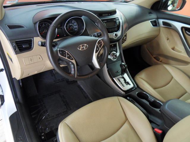 2011 Hyundai Elantra SLT 25