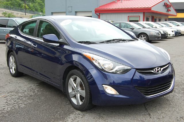 2012 Hyundai Elantra Supercab SRW 4X