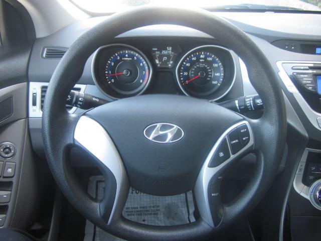 2012 Hyundai Elantra FWD 4dr Sport