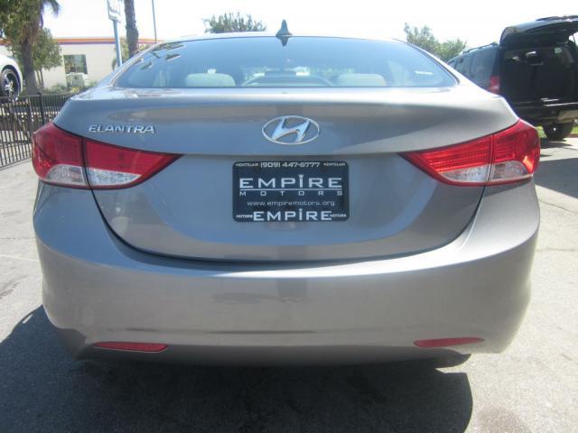 2012 Hyundai Elantra FWD 4dr Sport