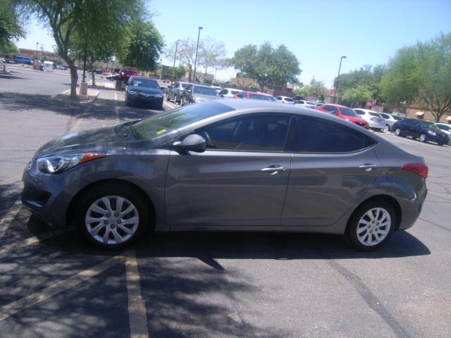 2012 Hyundai Elantra Unknown