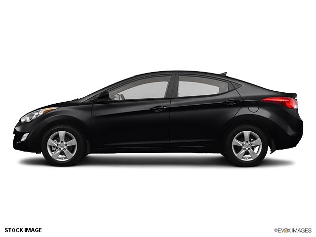 2013 Hyundai Elantra XL Reg Cab Flat Bed