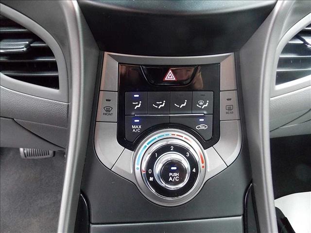2013 Hyundai Elantra 4dr Sdn I4 CVT 2.5 S Sedan