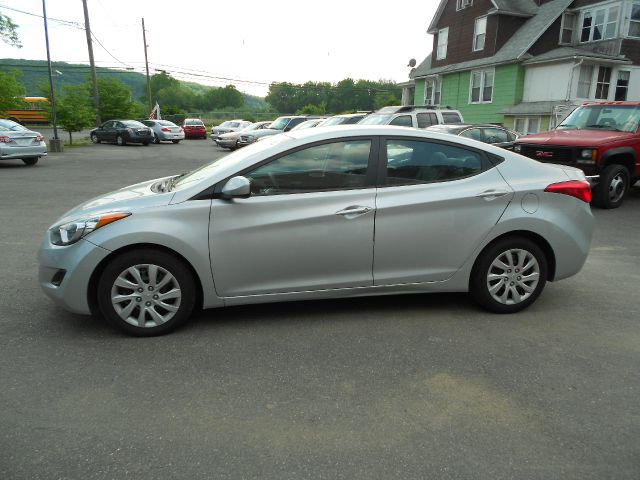 2013 Hyundai Elantra FWD 4dr Sport