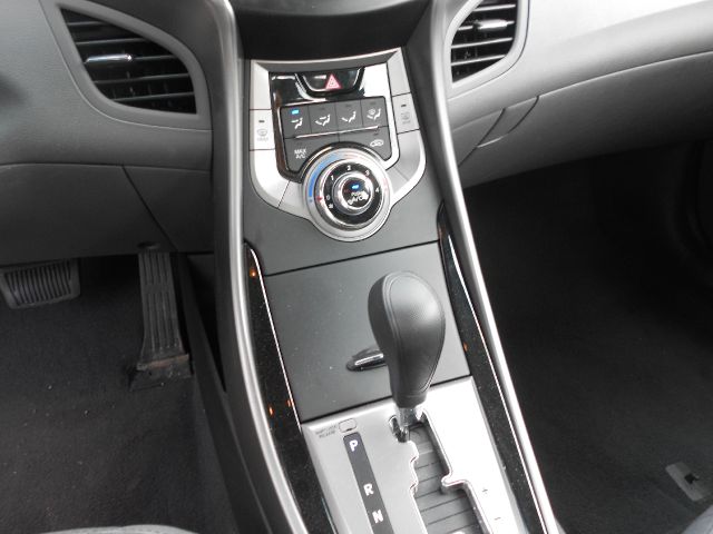 2013 Hyundai Elantra FWD 4dr Sport