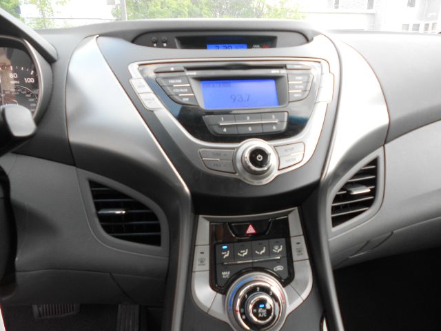 2013 Hyundai Elantra FWD 4dr Sport