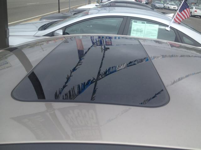 2013 Hyundai Elantra 2000 Chevrolet Silverado