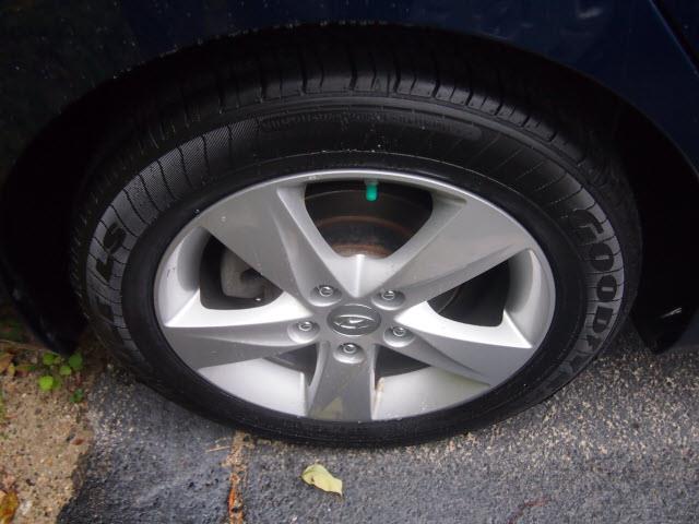 2013 Hyundai Elantra FWD 4dr Sport