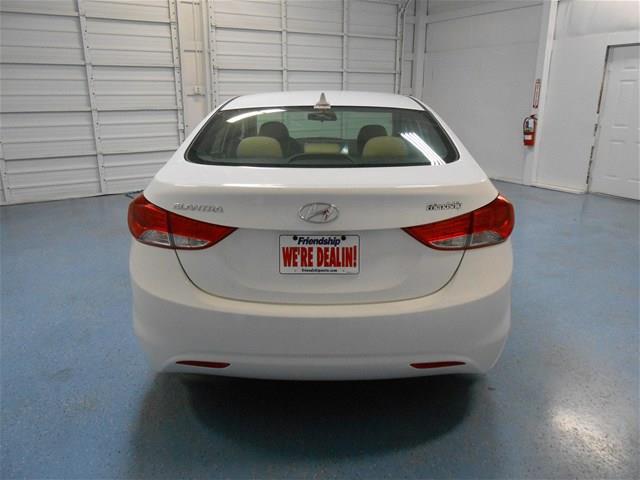 2013 Hyundai Elantra FWD 4dr Sport