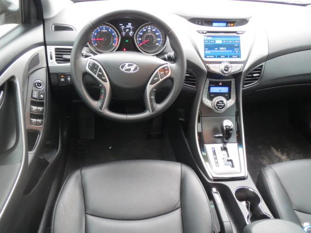 2013 Hyundai Elantra Awd-nav-quads-third-moonroof-1 Owner