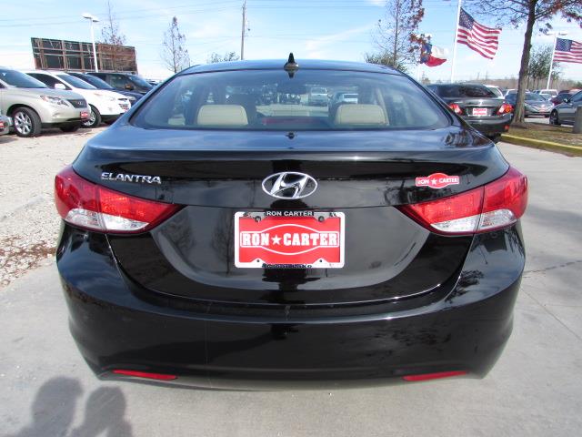 2013 Hyundai Elantra E-350 Super Duty XL Wgn