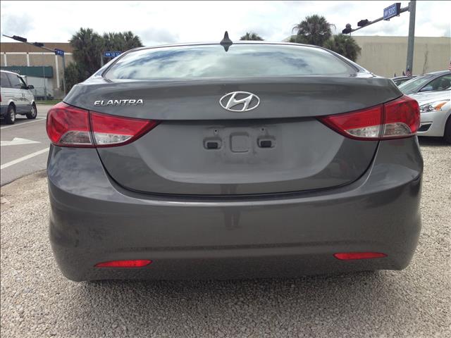 2013 Hyundai Elantra SLT 25