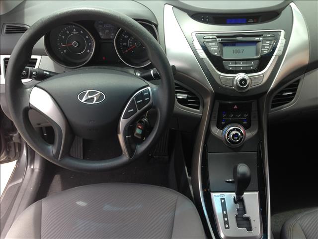 2013 Hyundai Elantra SLT 25