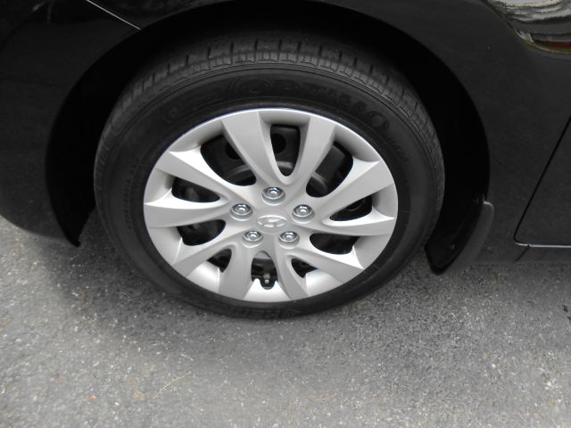 2013 Hyundai Elantra Power Windows, Seat And Locks