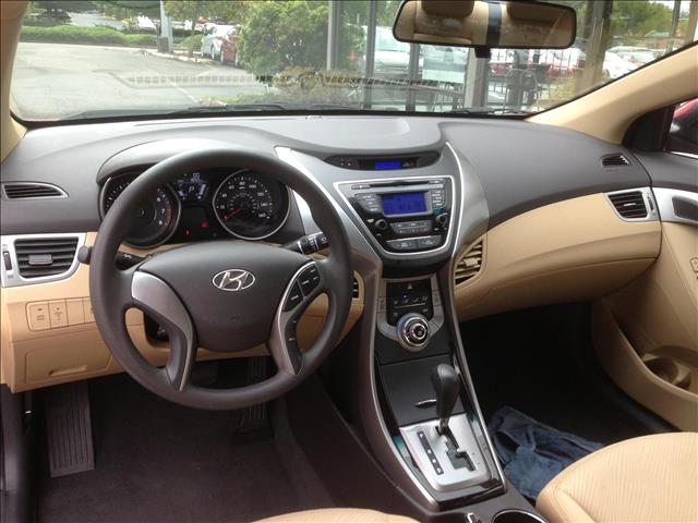 2013 Hyundai Elantra SE Sedan